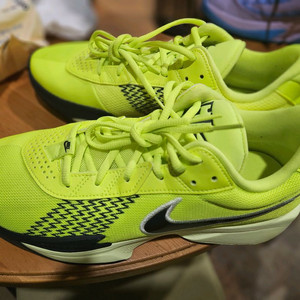 농구화 지티컷 아카데미 중고280팝니다.