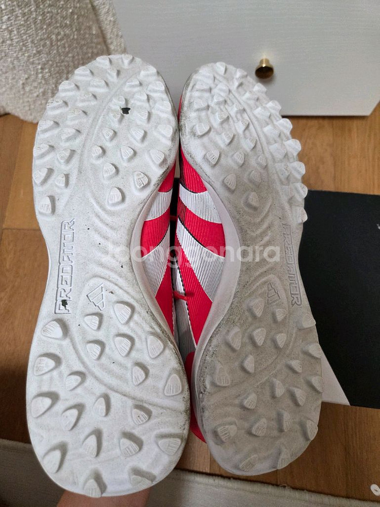 아디다스 프레데터 프로 TF 280사이즈 판매합니다.--5