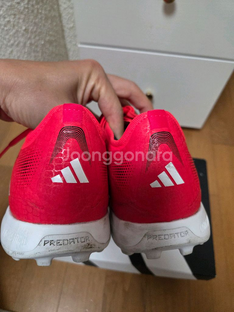 아디다스 프레데터 프로 TF 280사이즈 판매합니다.--4