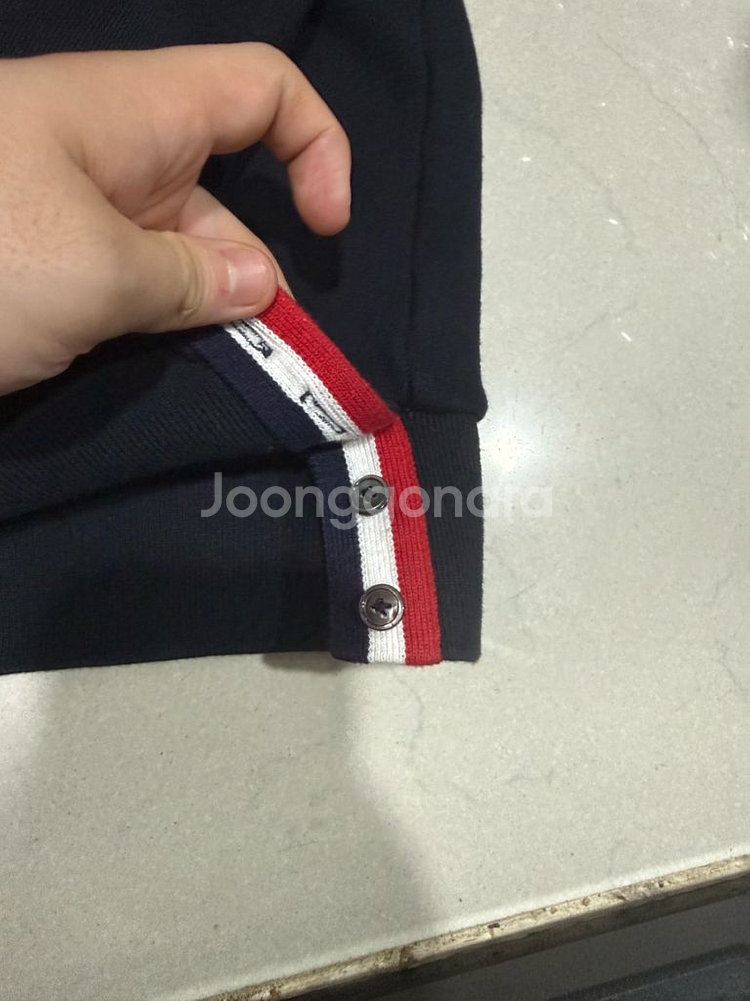 톰브라운 백삼선 후드집업 3사이즈--5