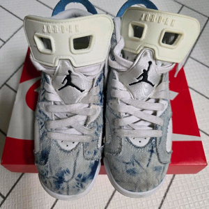 나이키 키즈 조던6 레트로 워시드 데님 225