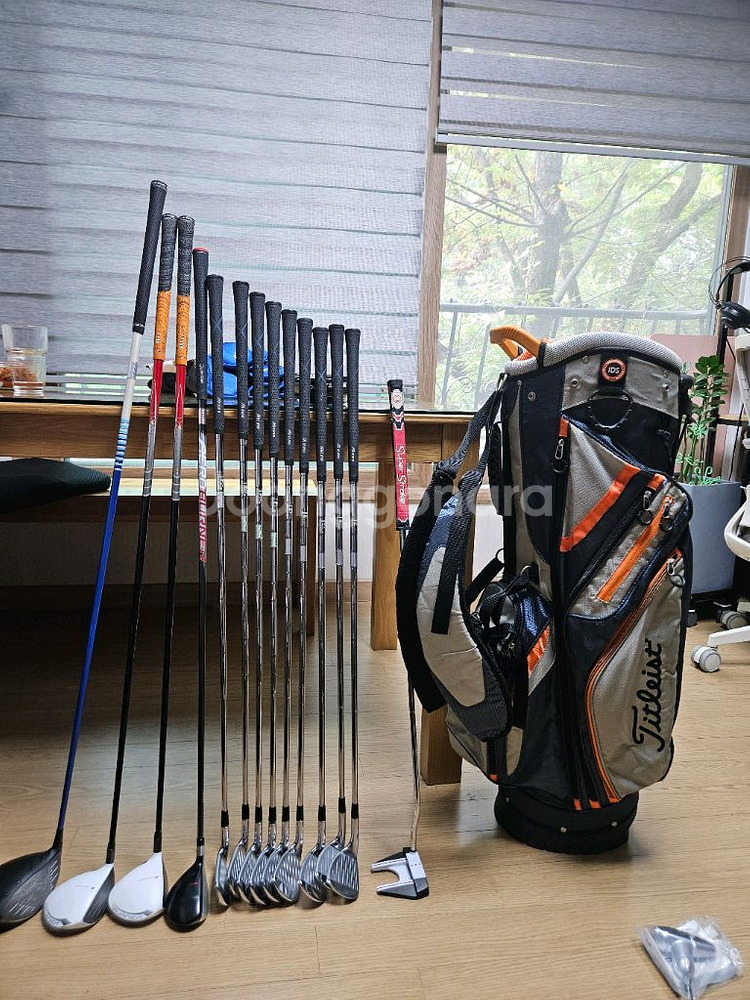 남성용 미즈노 jpx 825 포지드 및 타이틀리스트--0