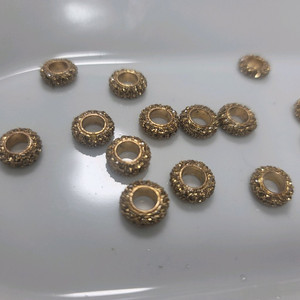 12mm 큐빅스페이서 골드 19개 4000원