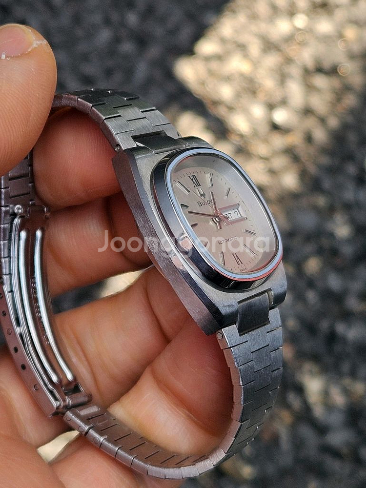 부로바 빈티지시계--2