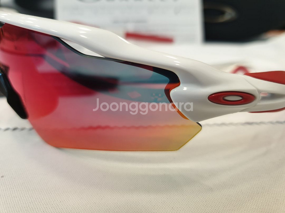 오클리 레이다EV 정품 새상품 저렴하게 판매--1