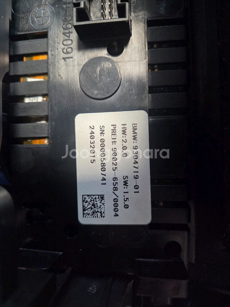 BMW F10 후방석 공조 장치--4