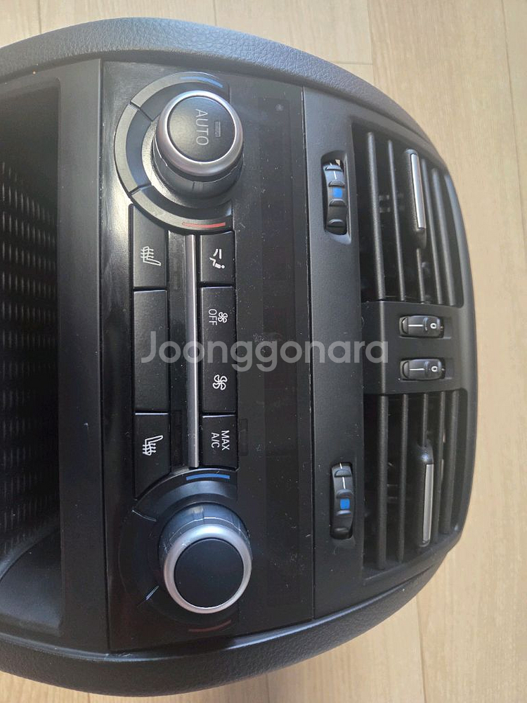 BMW F10 후방석 공조 장치--0