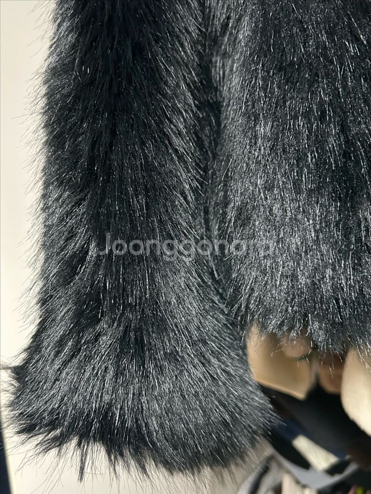 얼바닉30urbanic30 Faux Fur Jacket--5