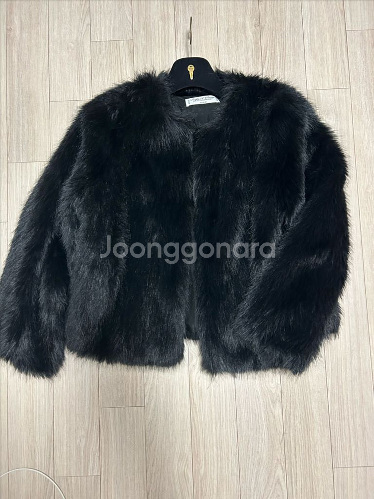 얼바닉30urbanic30 Faux Fur Jacket--1