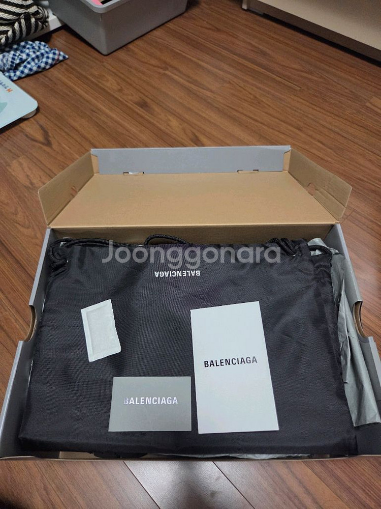 발렌시아가 3xl 익스트림 레이스 브라운 43--0