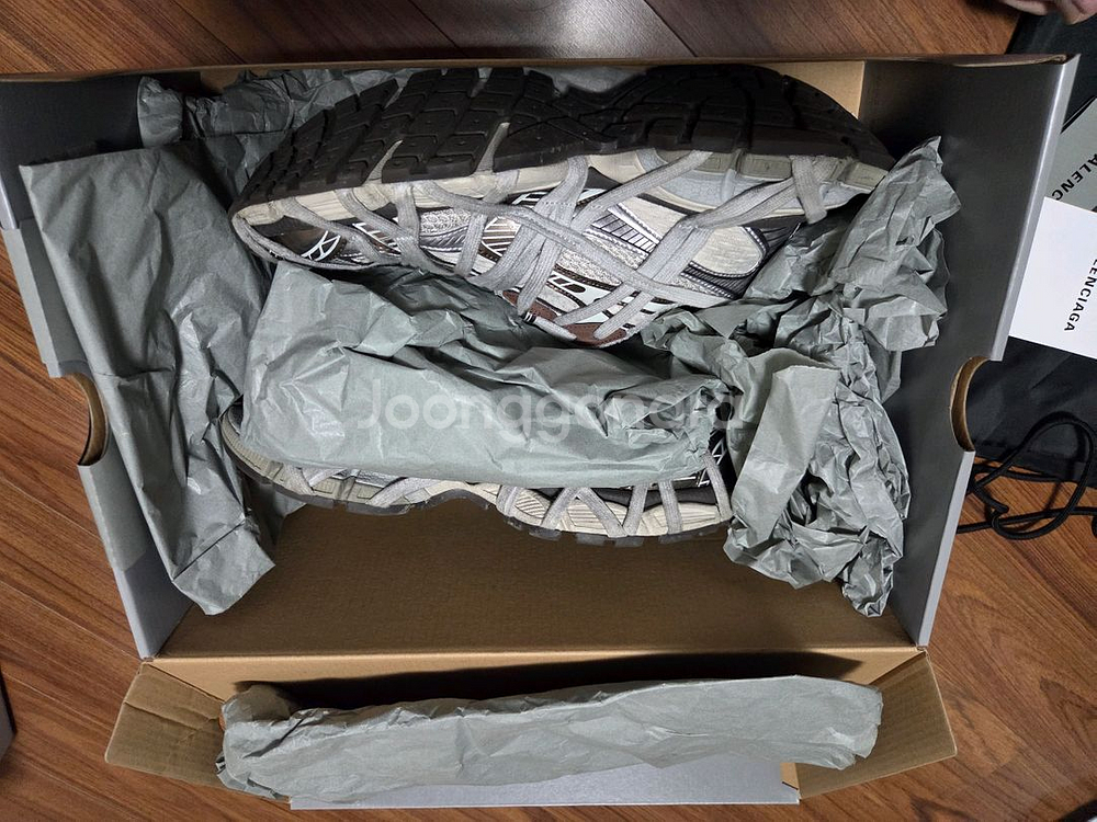 발렌시아가 3xl 익스트림 레이스 브라운 43--1