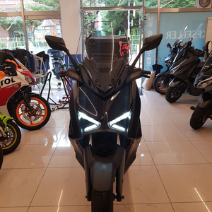 24년식 XMAX 3.8만 상태최상