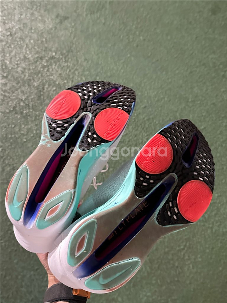 알파플라이3 275--3