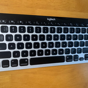 로지텍 k811 키보드 팝니다