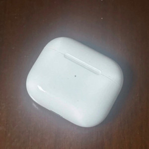 에어팟 3세대 본체