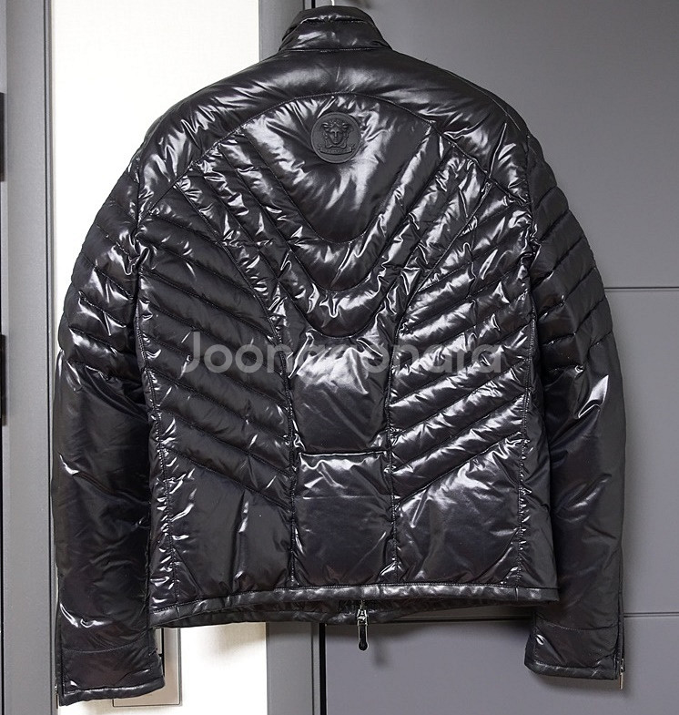 베르사체 블랙 구스다운 라이더 패딩--2