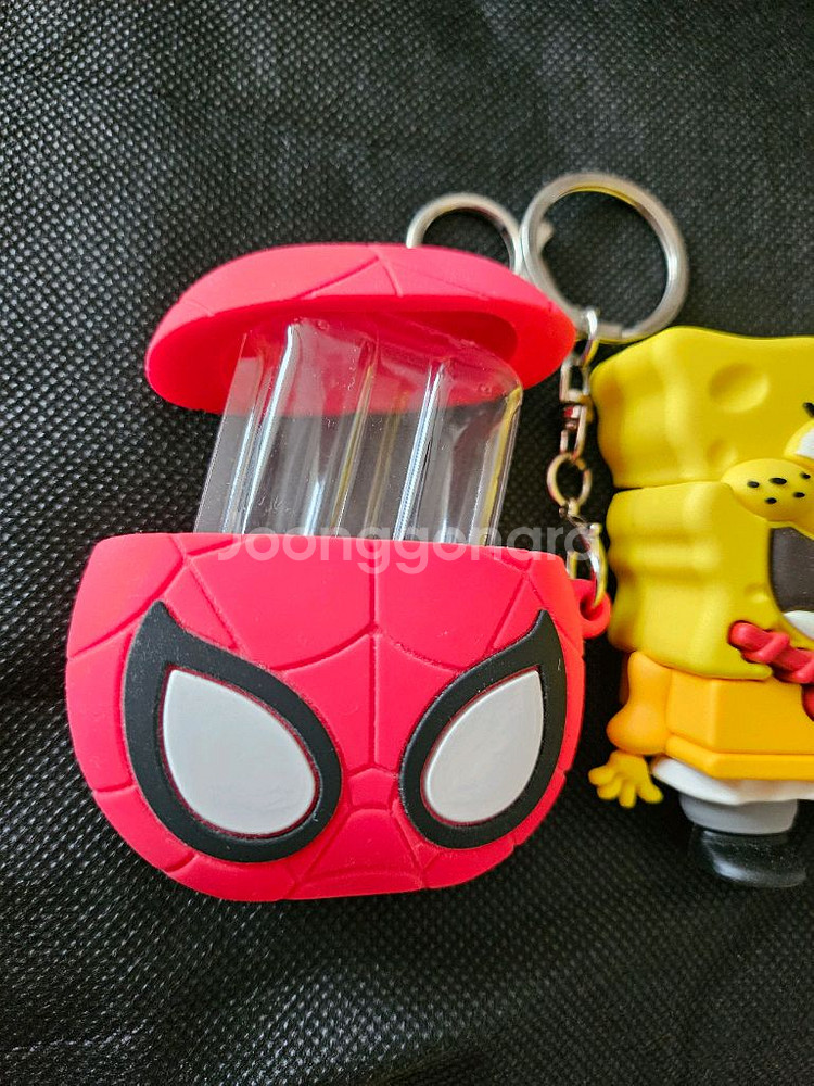 에어팟 케이스 미사용 두 개 스펀지밥 스파이더맨--1