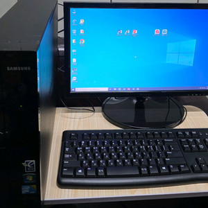 데스크탑 컴퓨터