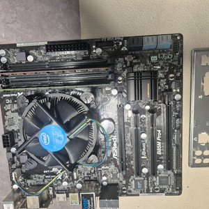반본체 ASRock cpu i5-4460, ,램 8