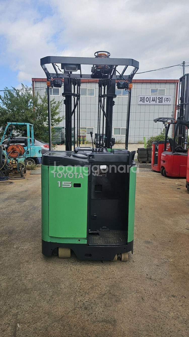 최신도요타 입식 7FBR1.5톤 전동지게차 4m FP--4