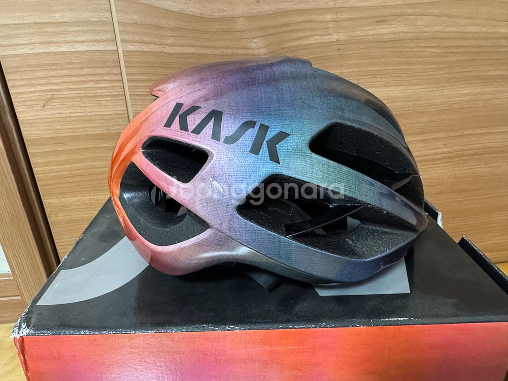 카스크 프로톤 폴스미스 에디션 판매합니다--4