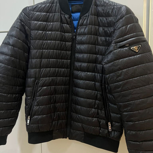 프라다 구스다운 경량패딩 46