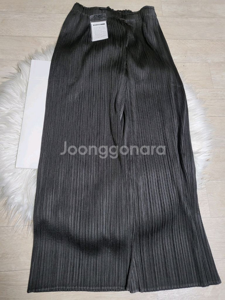 플리츠플리즈 바지 8월 먼슬리 팬츠 챠콜 5사이즈--4