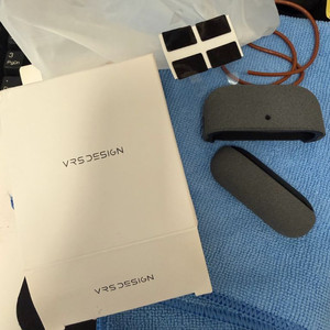 베루스 에어팟프로2 케이스 모래질감 모던 샌드스톤 색상