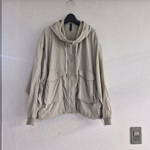 위뜨 8 바람막이 점퍼