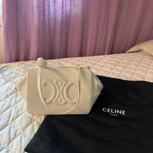 셀린느 폴드형 큐브백 화이트