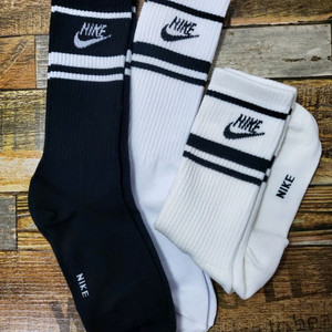 나이키 스트라이프 중장목 양말(남/여)