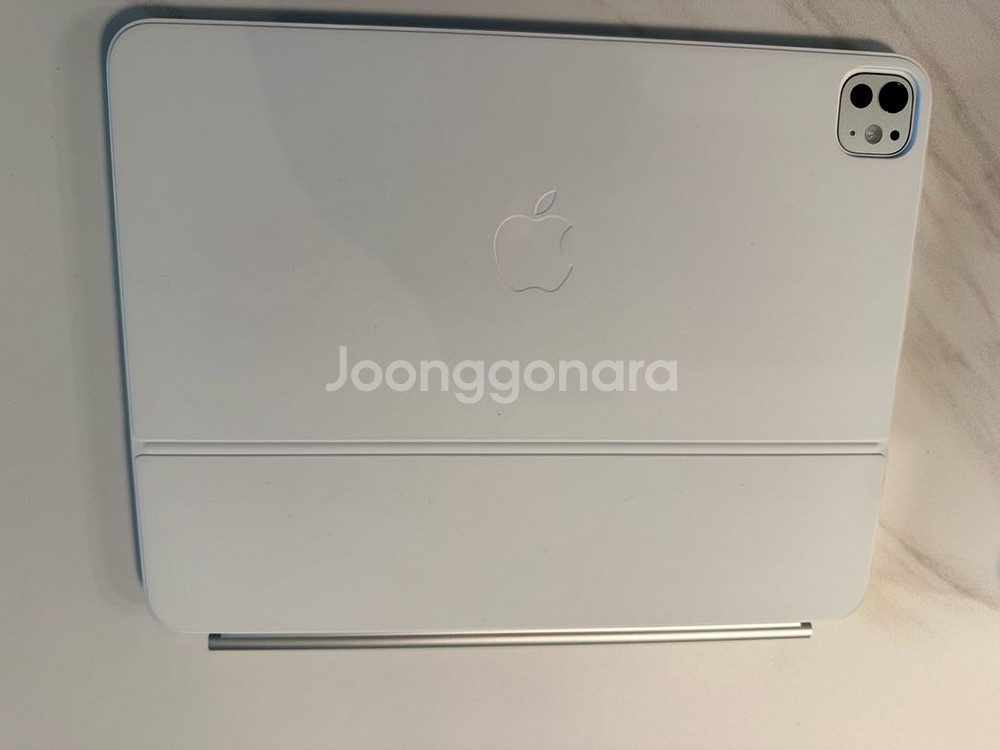 아이패드13 M4 wifi + 매직키보드 애캐플--2
