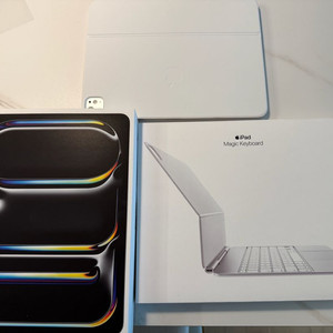 아이패드13 M4 wifi + 매직키보드 애캐플