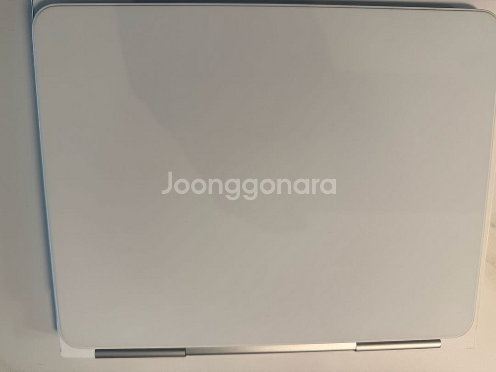 아이패드13 M4 wifi + 매직키보드 애캐플--3