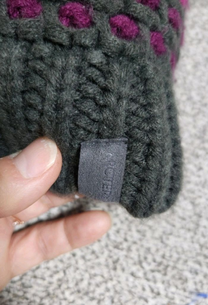 아크테릭스 방울니트모자--1