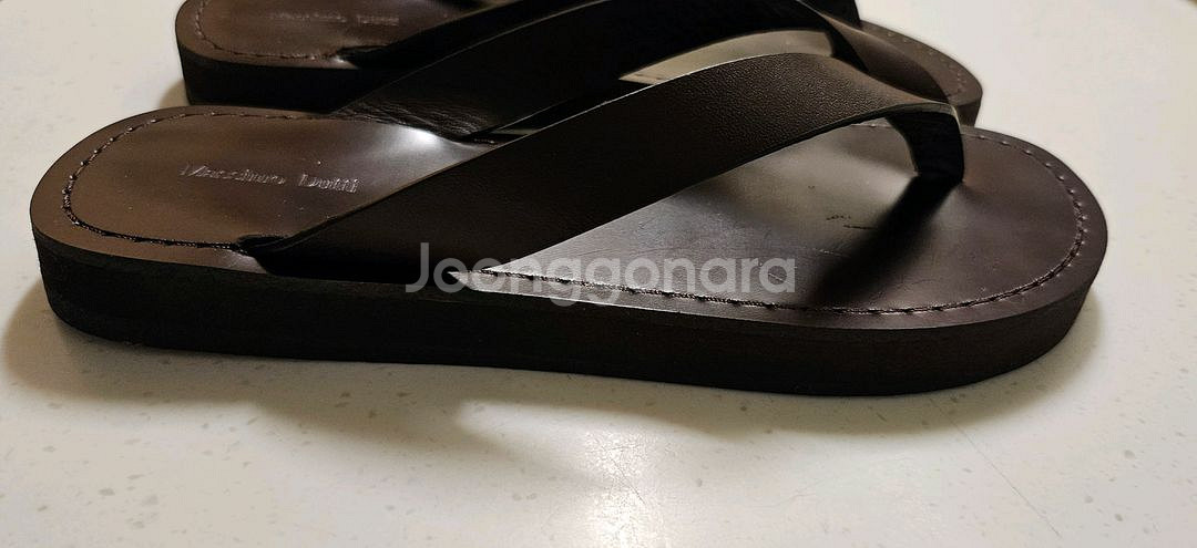 Massimo Dutti마시모두띠 가죽샌들(와인색상)--2