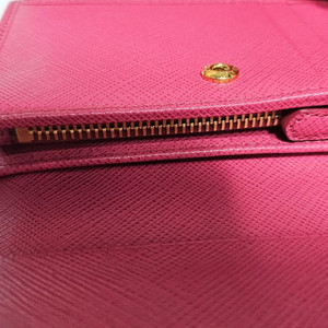 프라다 사피아노 핑크 반지갑