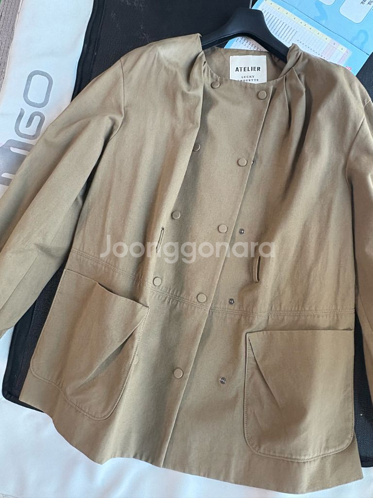 럭키슈에뜨 트렌치코트 36--2