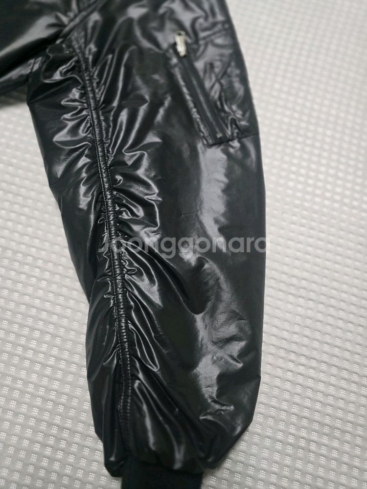 이로(IRO) 포트 로얄 글로시 레이어드 항공점퍼 S싸--3