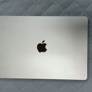 맥북 에어 15인치 M3 256GB + 매직마우스