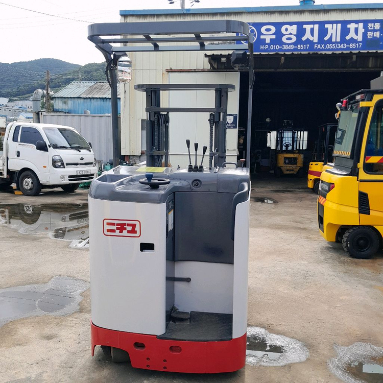 니찌유 전동지게차 1.8톤 2단3미터 와이드캐리지--4