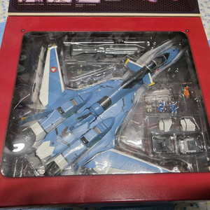 아르카디아 1/60 YF-19 도색의뢰작 판매합니다.