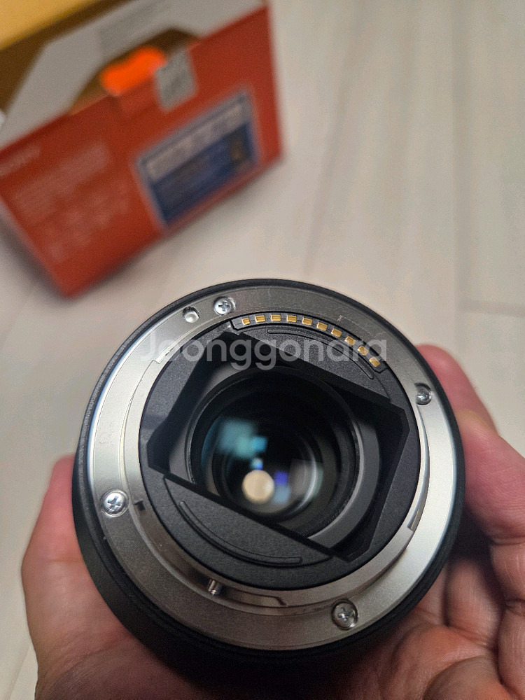 소니 SEL2070G 팝니다.--3