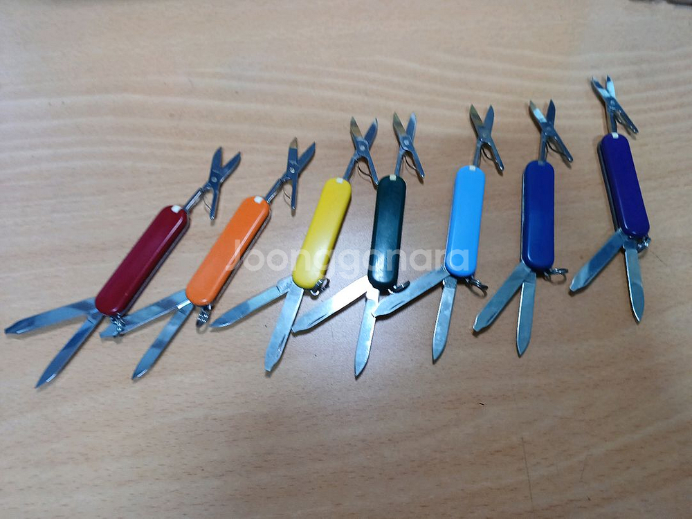 빅토리녹스(SAK) 키체인 멀티툴 클래식SD 7색--3