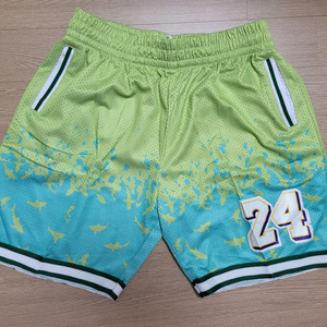 이쁜 운동 반바지 33인치전후 새제품 2만원