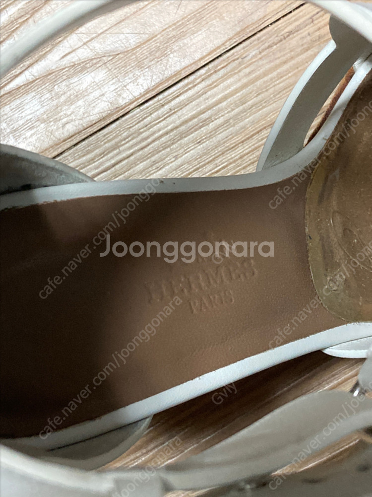 에르메스 화이트 가죽 웨지힐 샌들 230~235 35반--1