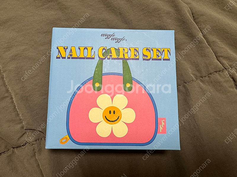 위글위글 손톱깎이 세트 핑크 판매합니다--0