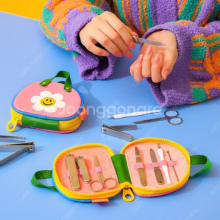 위글위글 손톱깎이 세트 핑크 판매합니다--1