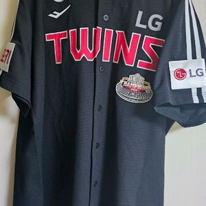 lg트윈스 김현수 실착유니폼 판매합니다