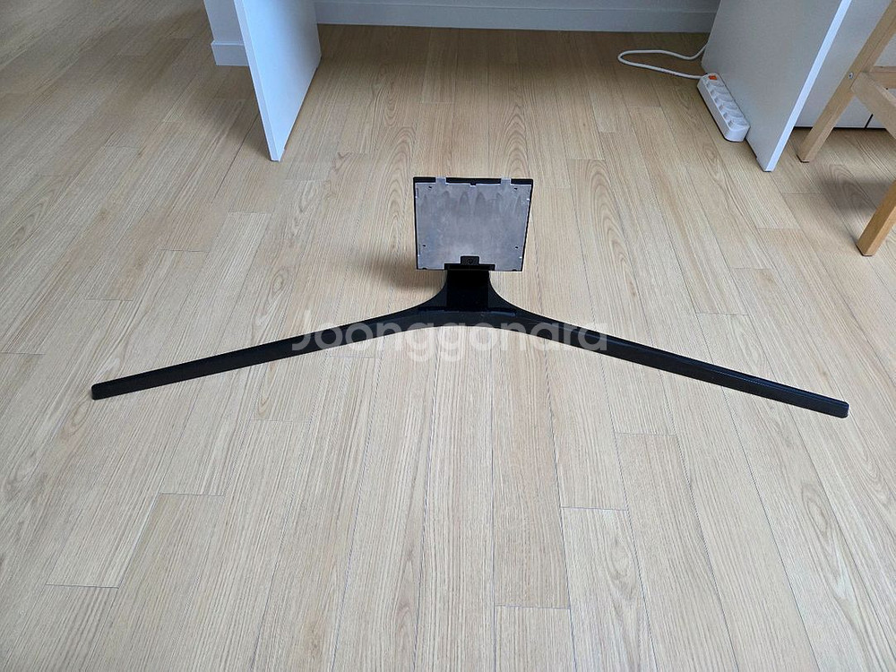 삼성전자 정품 75인치 TV 받침대 팝니다.--0